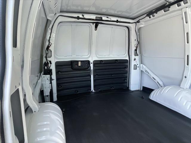 2026 GMC Savana Cargo 2500 Regular Wheelbase, Work Van, RWD