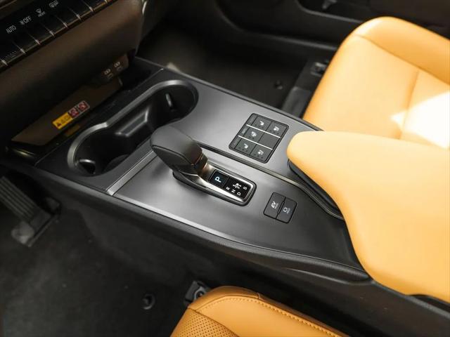 2026 Lexus 300 AWD