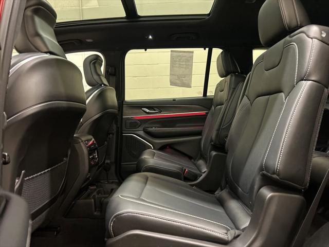 2025 Jeep Grand Cherokee L Overland 4x4