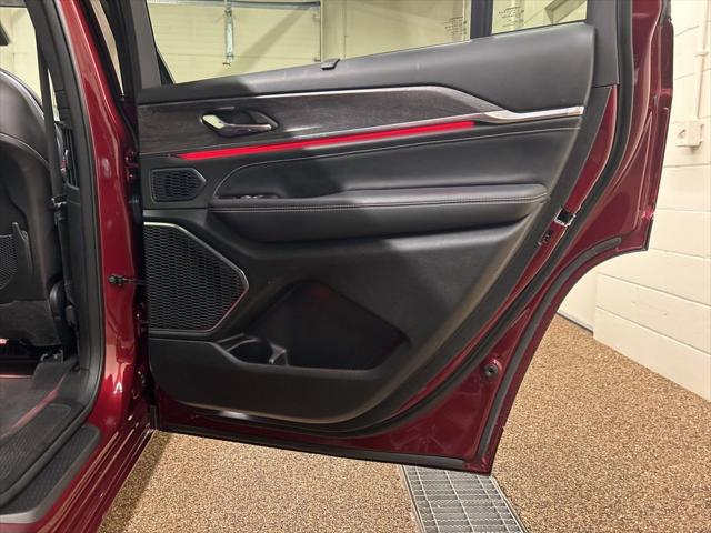 2025 Jeep Grand Cherokee L Overland 4x4