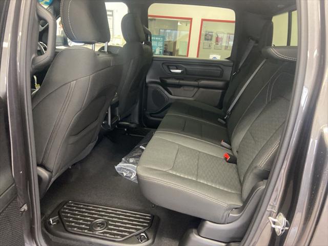 2026 Ram 1500 Express Crew Cab 4x4 5'7" Box