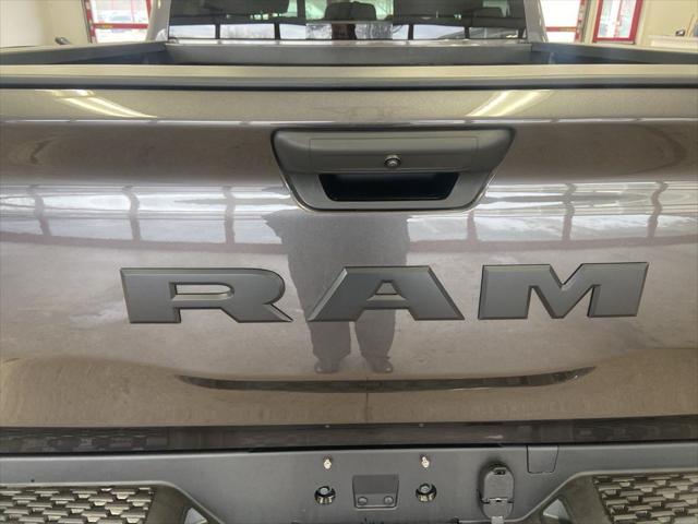 2026 Ram 1500 Express Crew Cab 4x4 5'7" Box