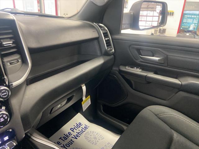 2026 Ram 1500 Express Crew Cab 4x4 5'7" Box