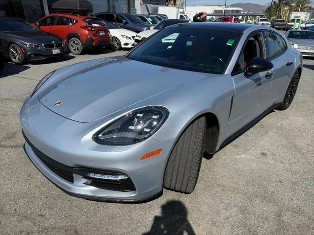 2018 Porsche Panamera 4