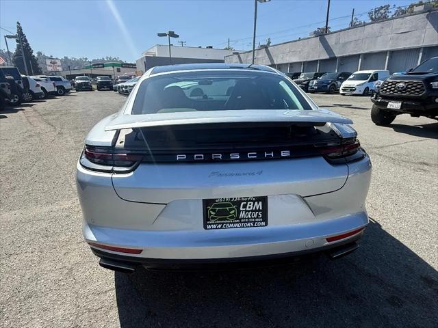 2018 Porsche Panamera 4