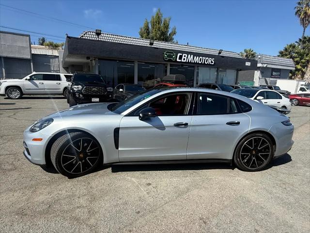 2018 Porsche Panamera 4