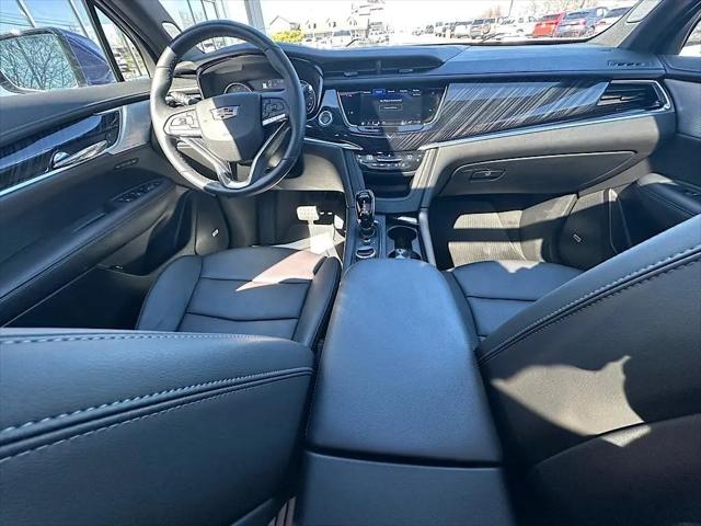 2025 Cadillac XT6 FWD Premium Luxury
