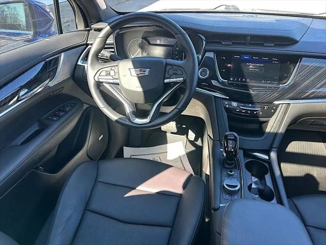 2025 Cadillac XT6 FWD Premium Luxury