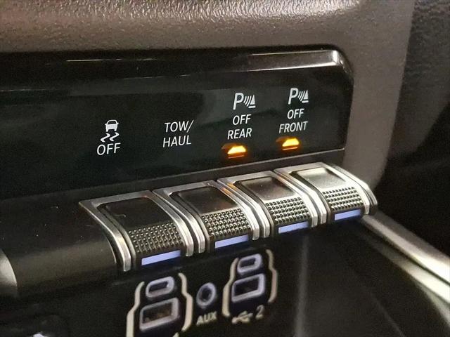 2019 Ram 1500 Big Horn/Lone Star Crew Cab 4x4 5'7" Box