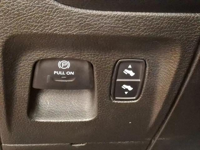 2019 Ram 1500 Big Horn/Lone Star Crew Cab 4x4 5'7" Box
