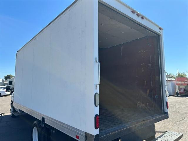 2015 Ford E-350 Cutaway E-350 SD