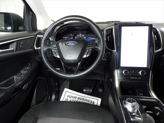 2022 Ford Edge SE