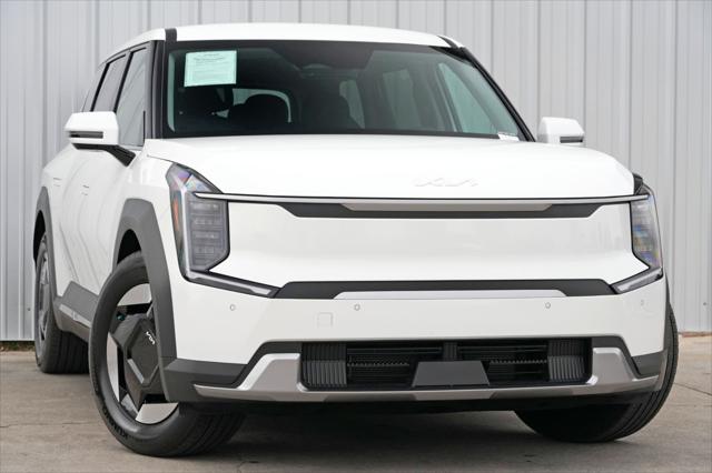 2024 Kia EV9 Light Short Range