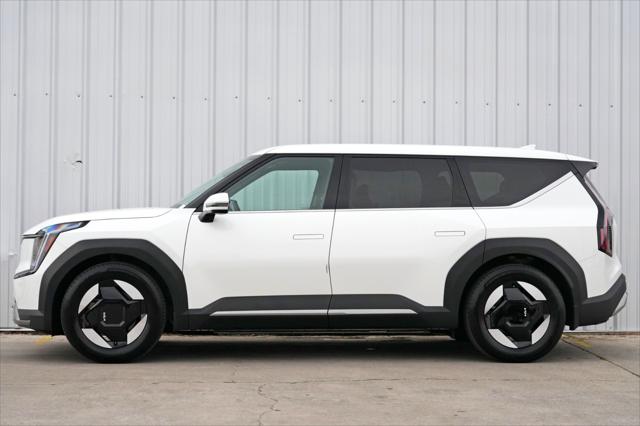 2024 Kia EV9 Light Short Range