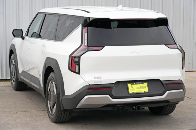 2024 Kia EV9 Light Short Range