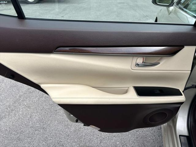 2018 Lexus ES 350 Base
