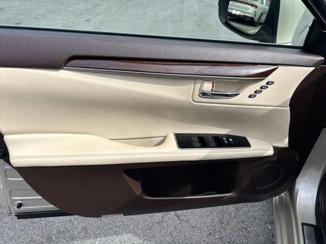 2018 Lexus ES 350 Base