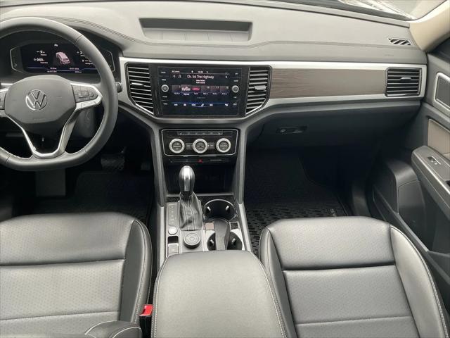 2022 Volkswagen Atlas 3.6L V6 SE w/Technology