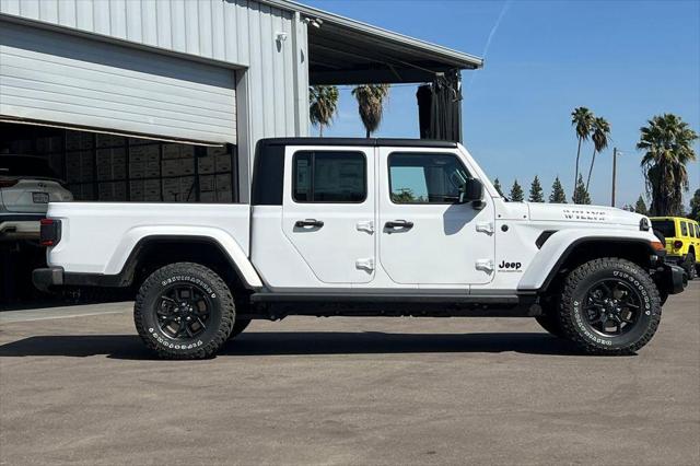 2026 Jeep Gladiator Sport