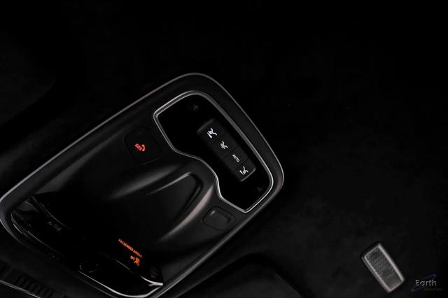 2026 Lotus Emira V6 SE
