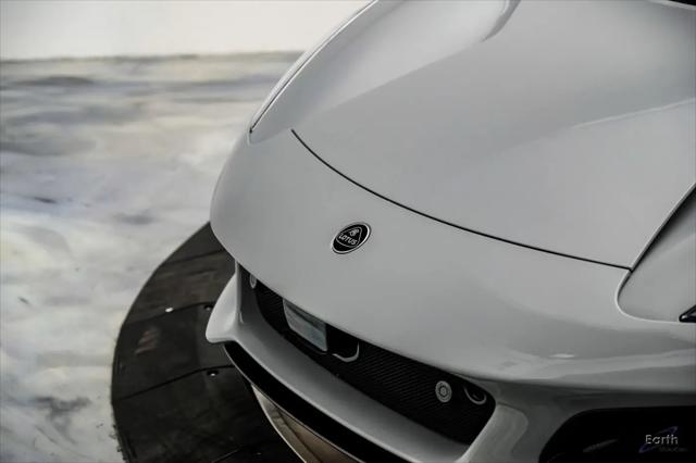 2026 Lotus Emira V6 SE