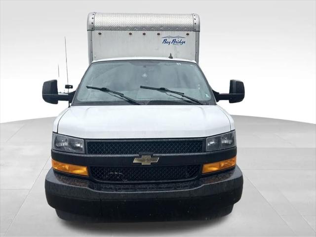 2022 Chevrolet Express Cutaway Work Van