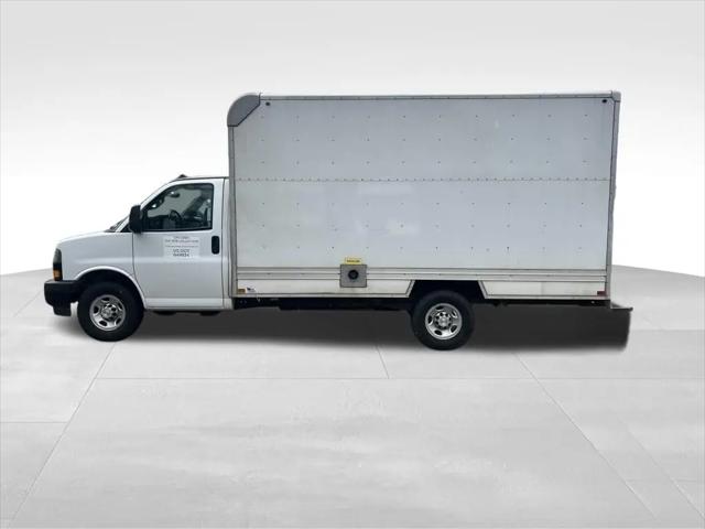 2022 Chevrolet Express Cutaway Work Van