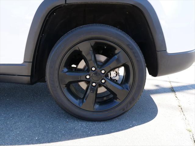 2023 Jeep Grand Cherokee Altitude 4x2