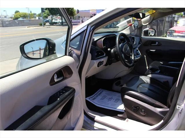 2020 Chrysler Voyager LXI