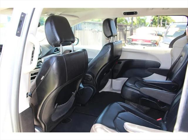 2020 Chrysler Voyager LXI