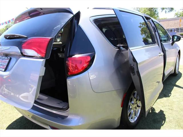 2020 Chrysler Voyager LXI