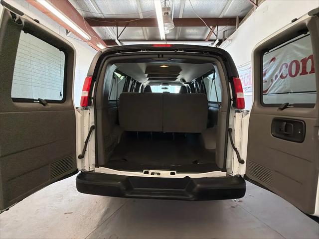 2023 Chevrolet Express Passenger RWD 3500 Extended Wheelbase LS