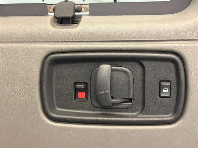 2023 Chevrolet Express Passenger RWD 3500 Extended Wheelbase LS