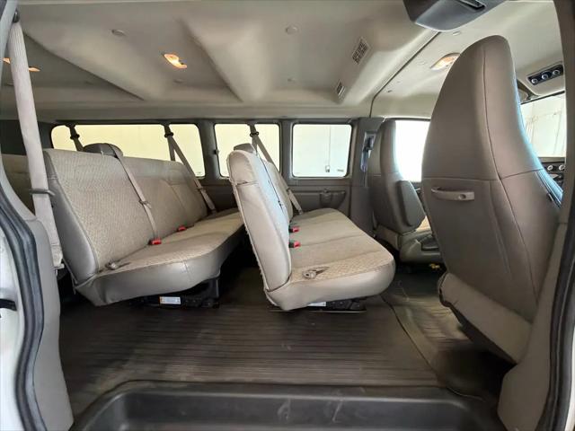 2023 Chevrolet Express Passenger RWD 3500 Extended Wheelbase LS