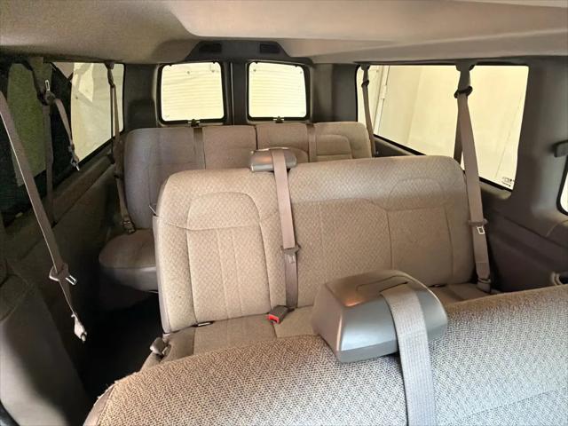 2023 Chevrolet Express Passenger RWD 3500 Extended Wheelbase LS