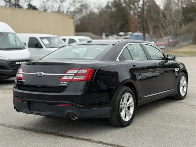 2016 Ford Taurus SEL