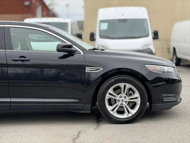 2016 Ford Taurus SEL