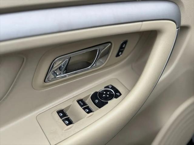 2016 Ford Taurus SEL