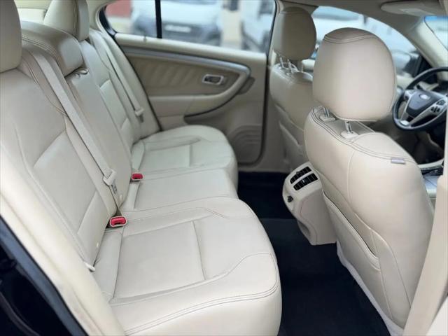 2016 Ford Taurus SEL