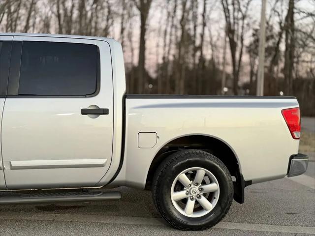 2014 Nissan Titan SV