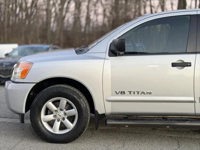 2014 Nissan Titan SV