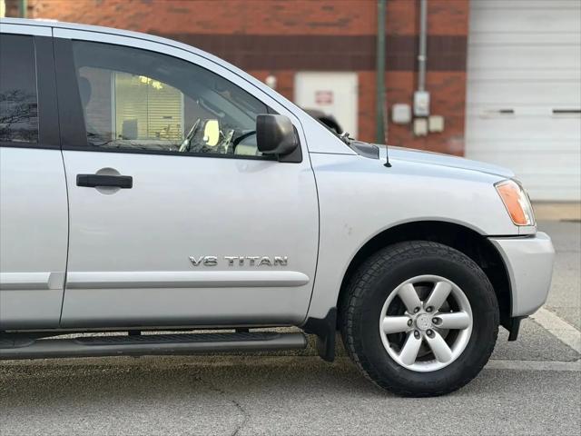 2014 Nissan Titan SV