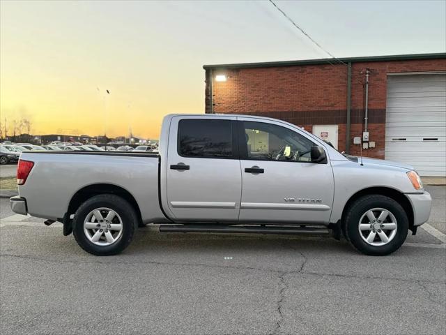 2014 Nissan Titan SV