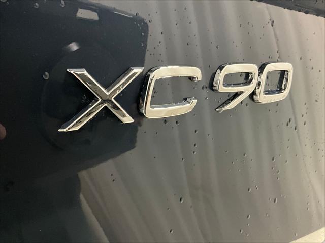 2026 Volvo XC90 Plug-In Hybrid Ultra, T8 AWD, Electric/Gasoline, Bright, 6 Seats