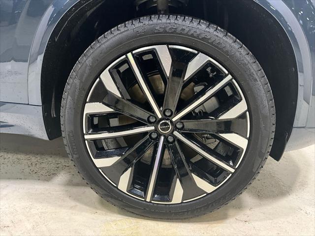 2026 Volvo XC90 Plug-In Hybrid Ultra, T8 AWD, Electric/Gasoline, Bright, 6 Seats