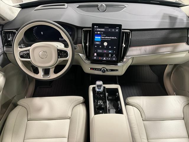 2026 Volvo XC90 Plug-In Hybrid Ultra, T8 AWD, Electric/Gasoline, Bright, 6 Seats