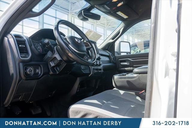 2024 Ram 3500 Big Horn Crew Cab 4x4 8' Box