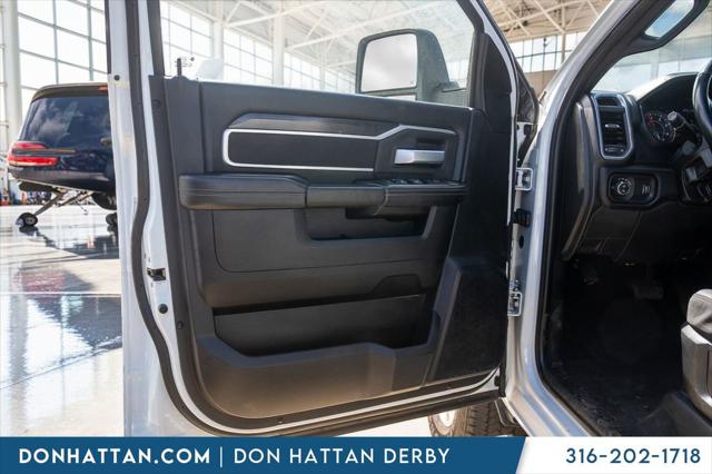 2024 Ram 3500 Big Horn Crew Cab 4x4 8' Box