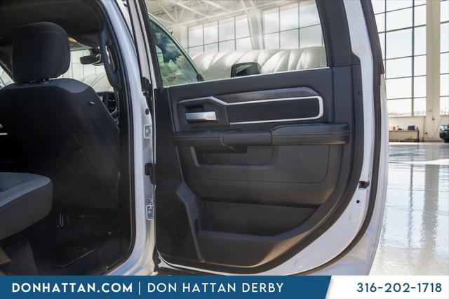 2024 Ram 3500 Big Horn Crew Cab 4x4 8' Box