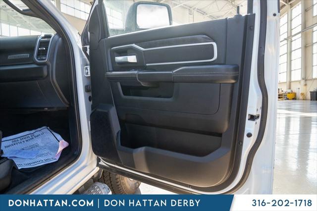 2024 Ram 3500 Big Horn Crew Cab 4x4 8' Box